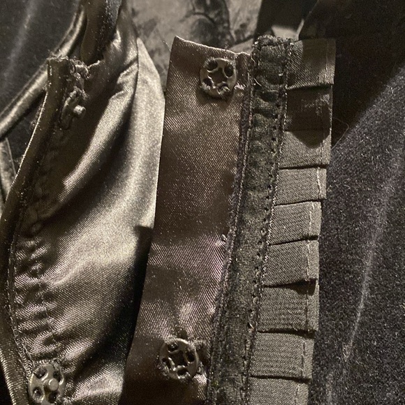 Black velour/velvet jacket. By Nygard. Womens size 16 - Picture 4 of 9